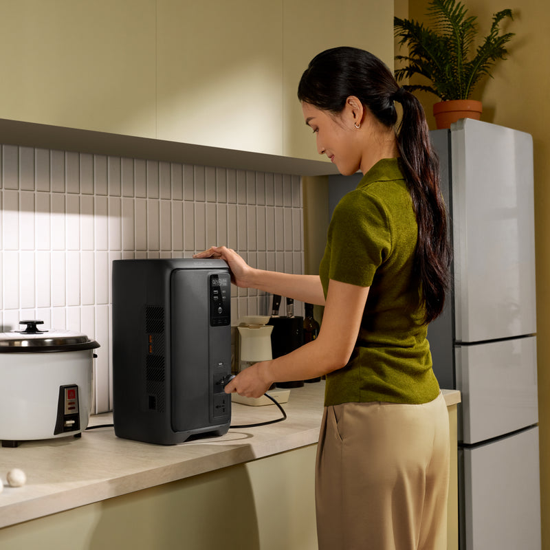 Load image into Gallery viewer, EcoFlow DELTA 3 2000 Air Series Solar Generator (PV160W)