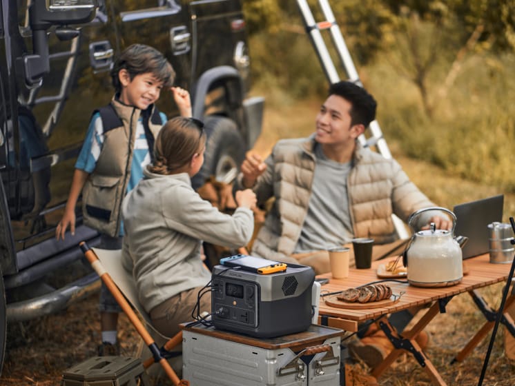 Portable Power Station for Camping >